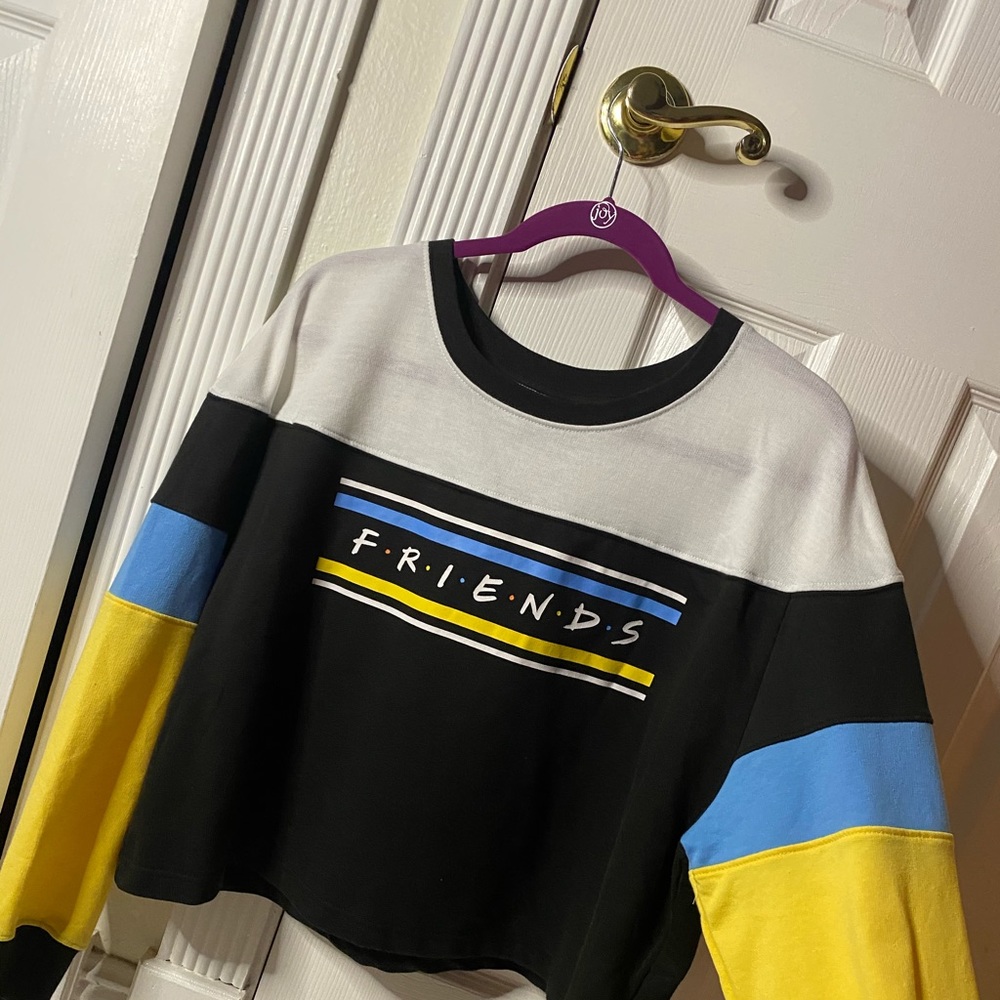 Long sleeve shirt .